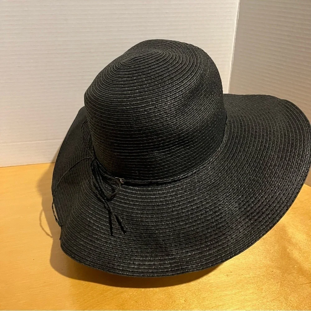 H&M Women's Black Paper Straw Hat Summer Floppy Beach Classic Size M/56